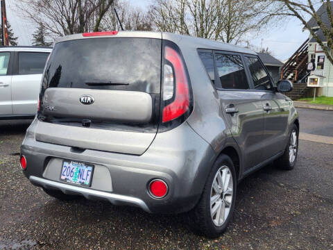 2018 Kia Soul +