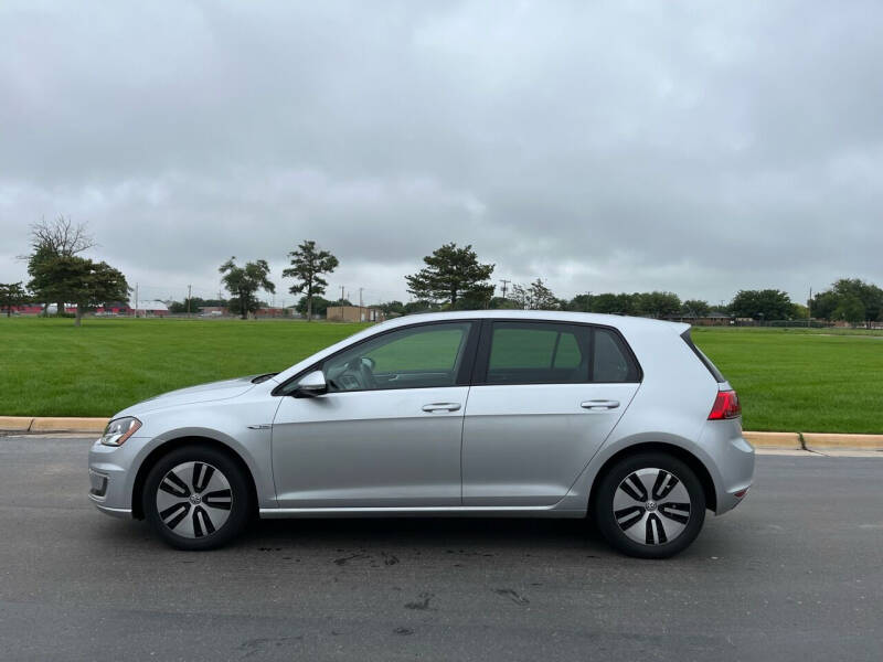 2016 Volkswagen e-Golf SE