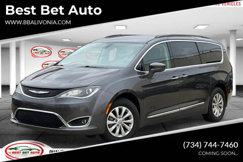 2017 Chrysler Pacifica for sale at Best Bet Auto in Livonia MI