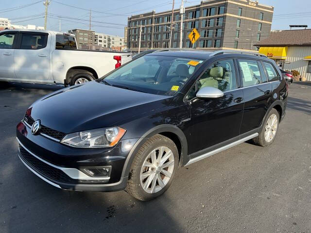 2017 Volkswagen Golf Alltrack