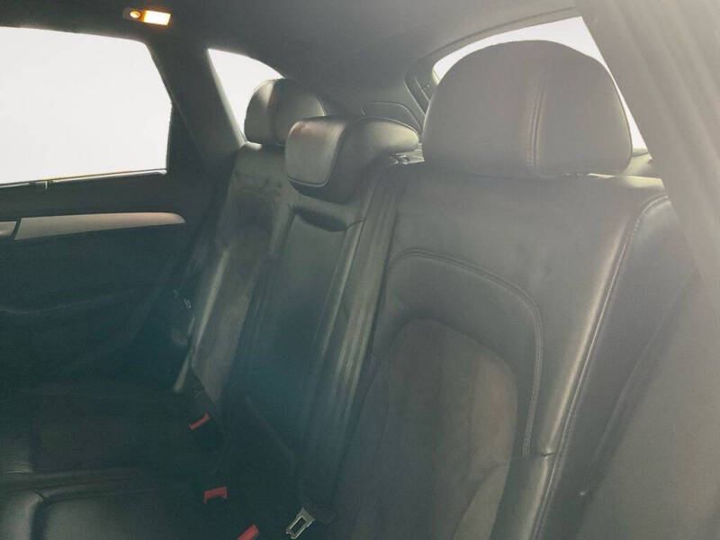 2015 Audi SQ5 3.0T quattro Prestige