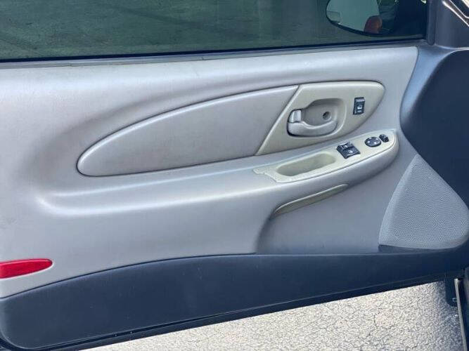 2001 Chevrolet Monte Carlo LS