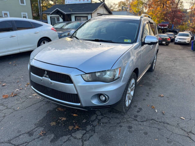 2011 Mitsubishi Outlander for sale at Stateside Auto Sales And Repair in Roslindale, MA