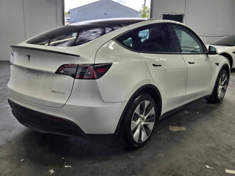 2023 Tesla Model Y Long Range