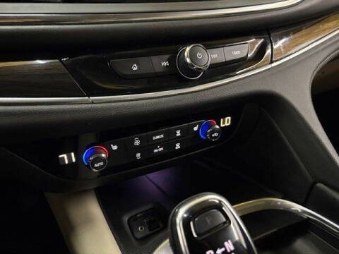 2020 Buick Enclave Essence