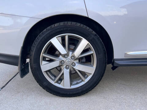 2015 Nissan Pathfinder Platinum