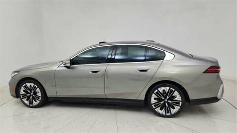 2025 BMW 5 Series 530i