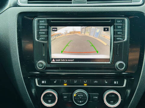 2017 Volkswagen Jetta 2.0T GLI