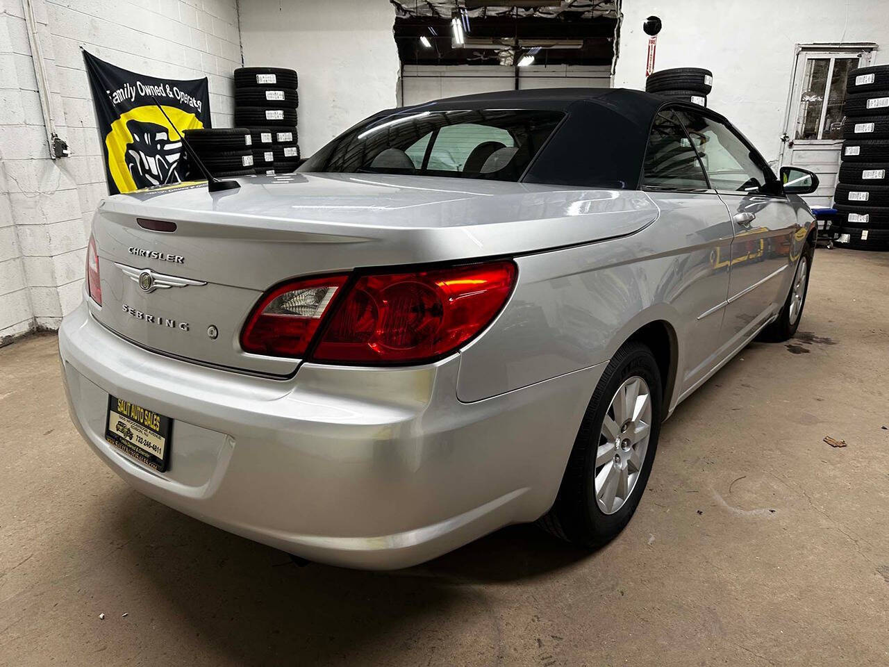 2009 Chrysler Sebring 42
