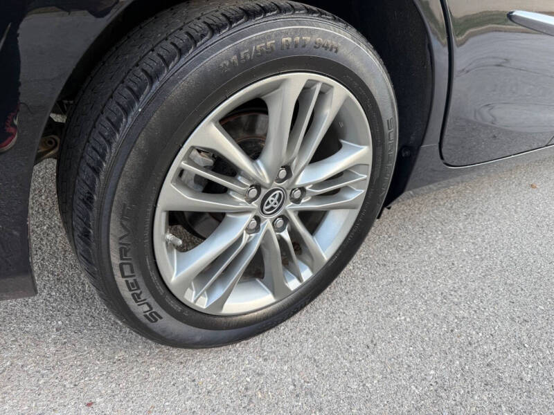 2017 Toyota Camry SE