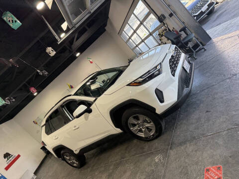 2023 Toyota RAV4 Hybrid XLE