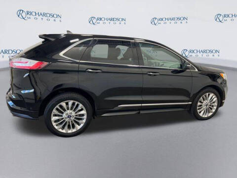2021 Ford Edge Titanium