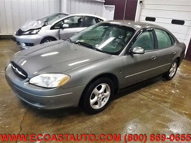 Green 2002 Ford Taurus SES SES 4dr Sedan 1