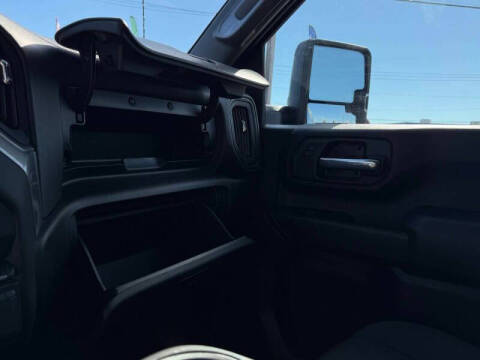 2023 Chevrolet Silverado 2500HD Custom