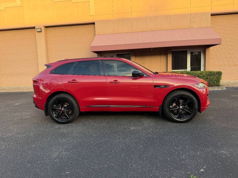 2018 Jaguar F-PACE 25t R-Sport