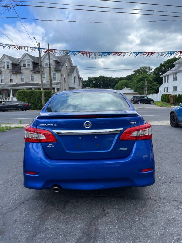 2014 Nissan Sentra SR photo 5