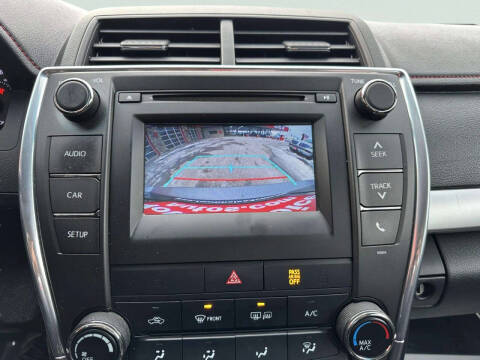 2017 Toyota Camry SE