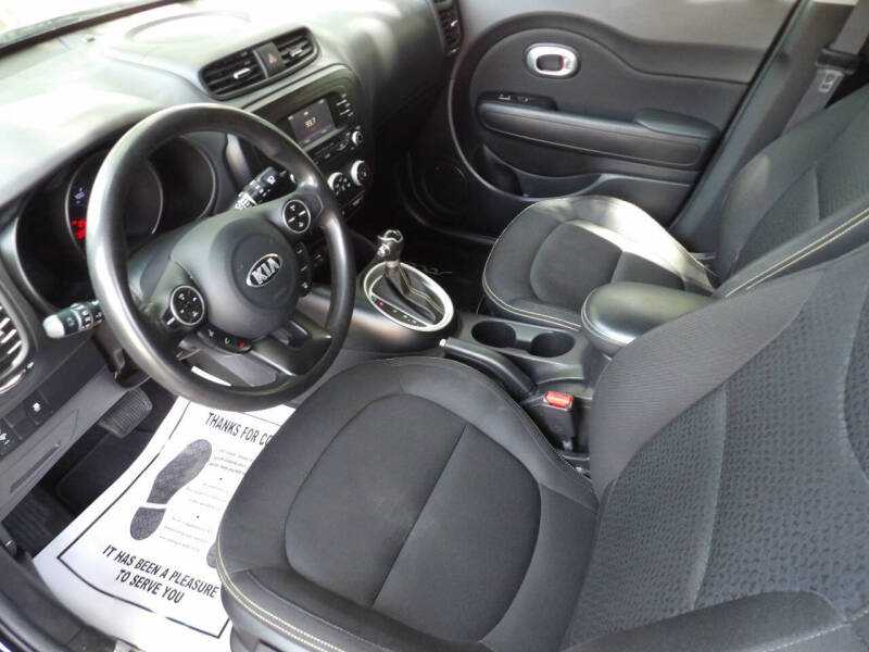 2016 Kia Soul +
