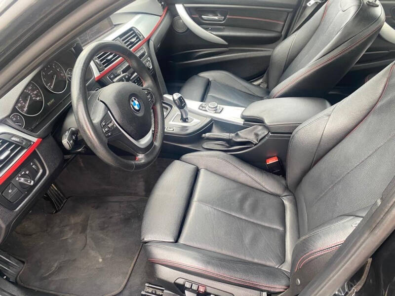 2012 BMW 3 Series 328i