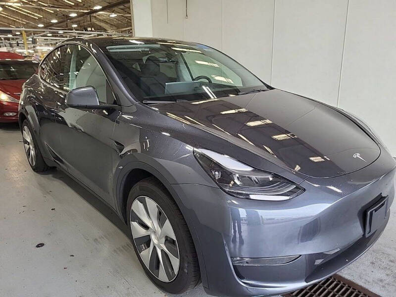 2023 Tesla Model Y Long Range