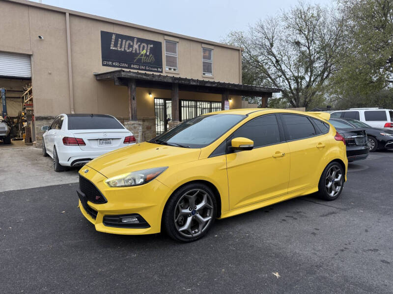 2018 Ford Focus ST