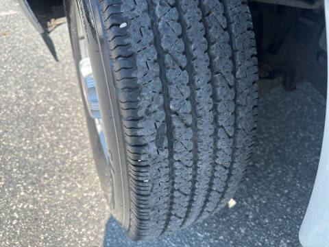 2023 GMC Savana 2500