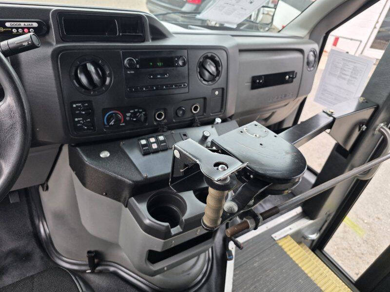 2014 Ford E-Series