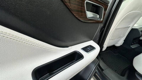 2018 Jaguar F-PACE 25t Prestige