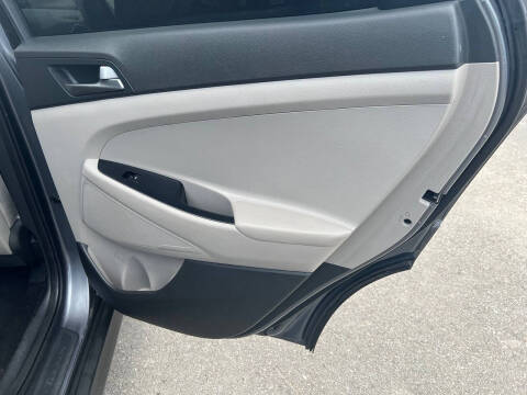 2016 Hyundai Tucson SE