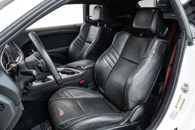 2016 Dodge Challenger SRT 392