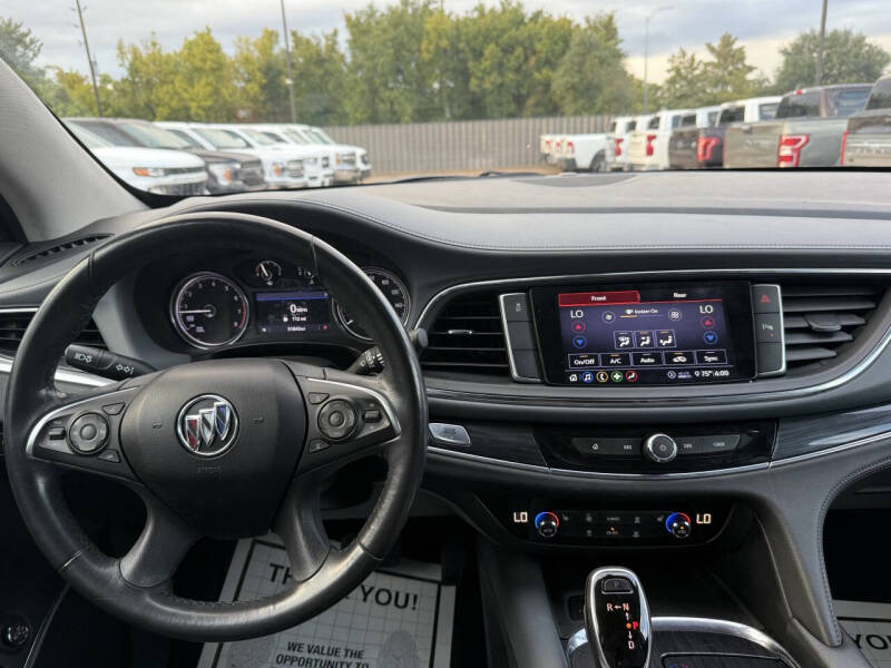 2021 Buick Enclave Essence