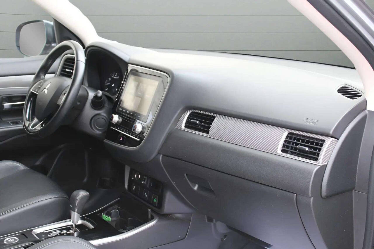 MitsubishiOutlander11