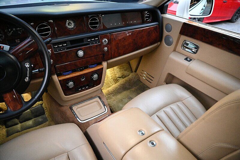 2012 Rolls-Royce Phantom 23