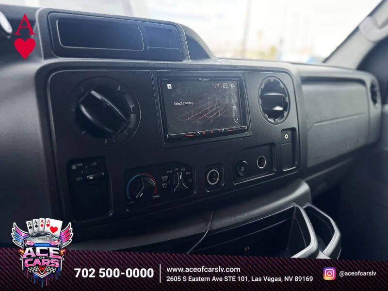2011 Ford E-Series E-350 SD