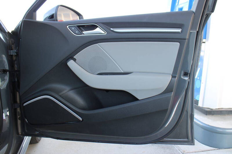 2017 Audi A3 Sportback e-tron 1.4T Premium Plus