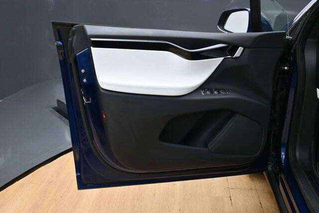 2020 Tesla Model X Long Range