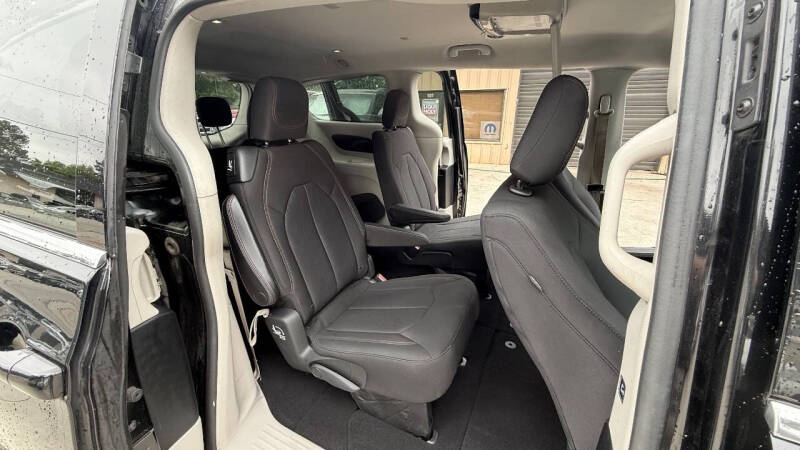 2017 Chrysler Pacifica Touring