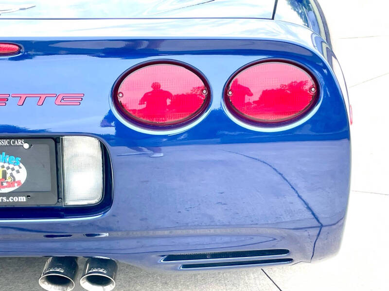 2004 Chevrolet Corvette