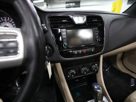 2013 Chrysler 200 Limited