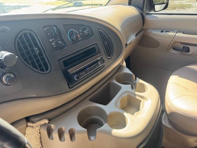 2003 Ford E-Series E-150