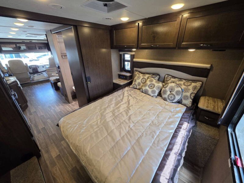 2018 Thor Motor Coach Ace 29.3