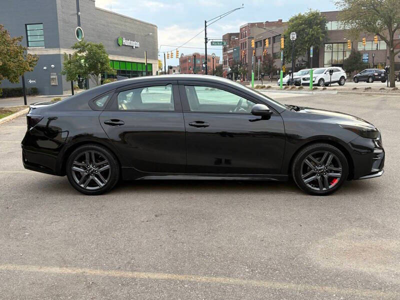 2021 Kia Forte GT Line