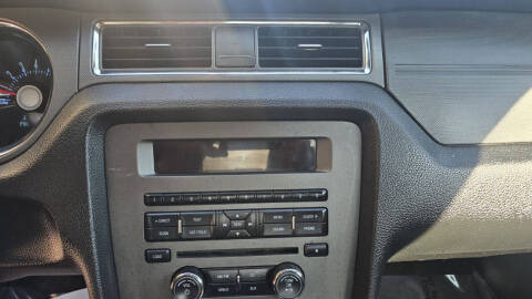 2012 Ford Mustang V6