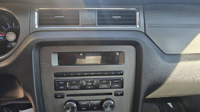 2012 Ford Mustang V6