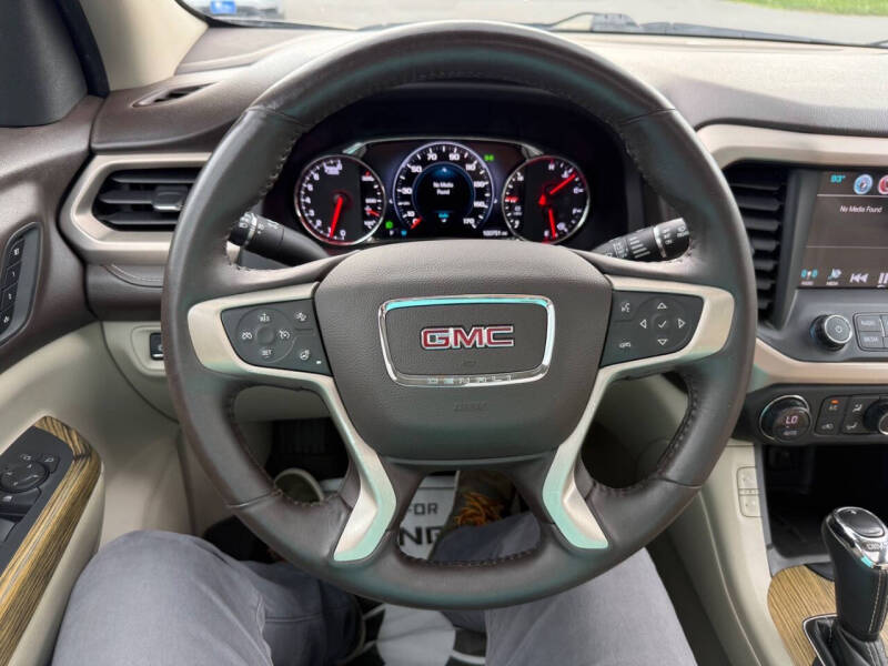 2017 GMC Acadia Denali