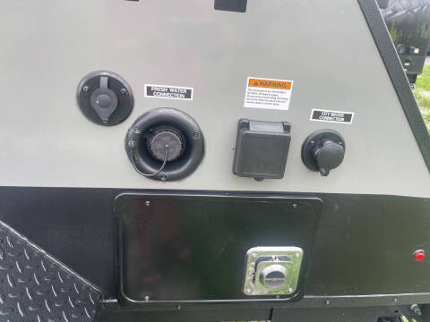 2026 Bontrager Outdoors Armor 10LT