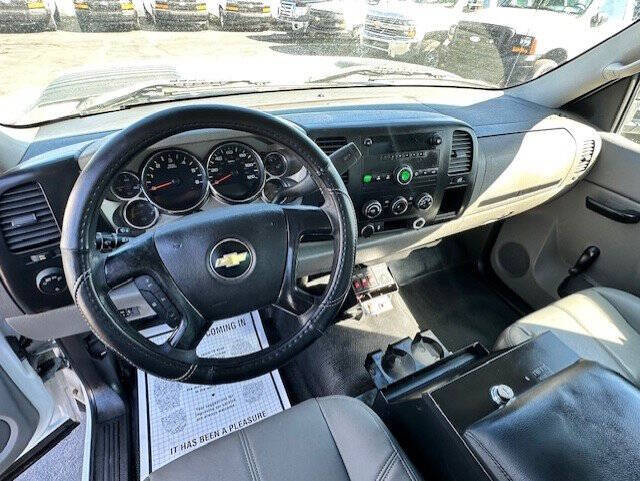 2012 Chevrolet Silverado 3500HD CC