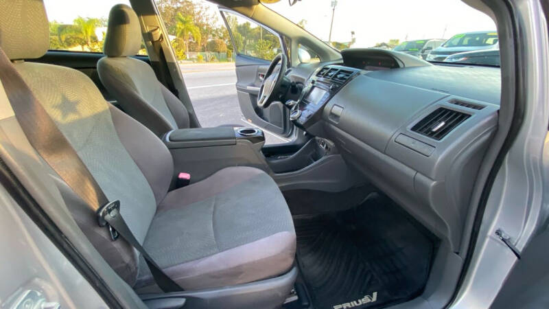 2012 Toyota Prius v Five