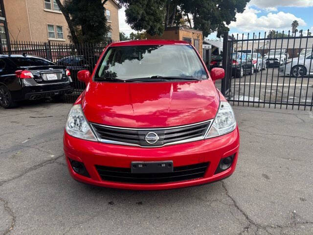 2011 Nissan Versa 1.8 S