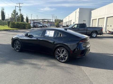 2025 Toyota Prius XLE